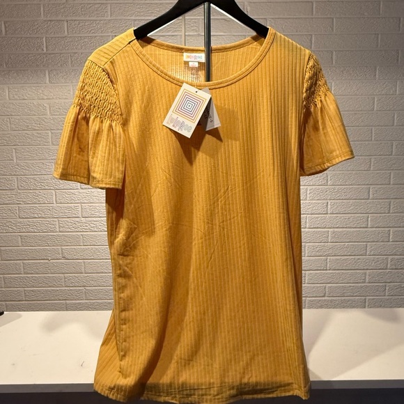 LuLaRoe Tops - LuLaRoe Gold Ribbed Smocked Short Sleeve Tee